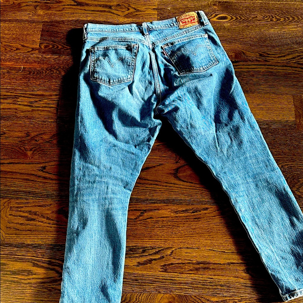Classic Levi’s men’s denim jeans 501